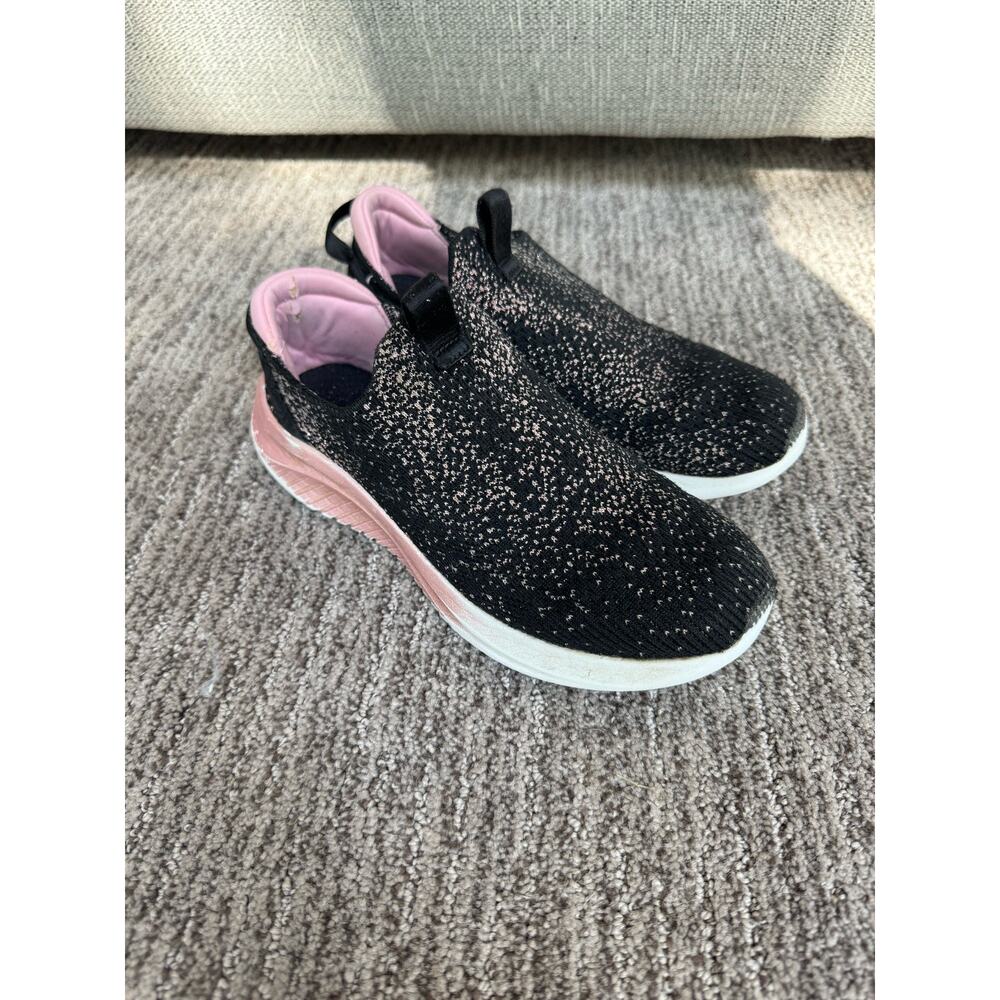 Girls Skechers Slip On Sneakers - Picture 3 of 9